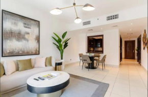 AWS Holiday Homes - Charming stay in Downtown